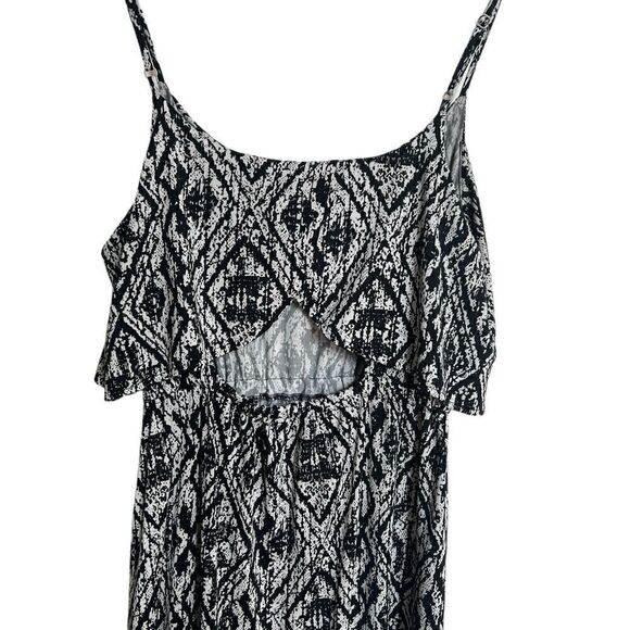 Saint Tropez Maxi Dress Size Medium - Picture 5 of 5